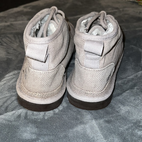 Size 11 Ugg brand super warm and comfy high top shoes - Picture 7 of 12